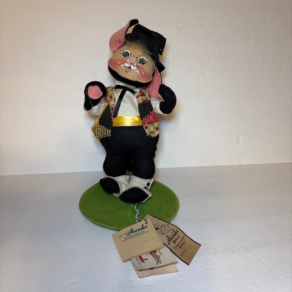 Vintage Annalee Mobilitee Doll 10" Victor Bunny 1998 w/ Tags